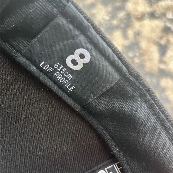 Like new New Era Jet Black Baltimore Orioles baseball Cap - Picture 11 of 15